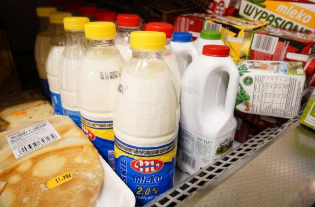 粮价下行，奶价独涨 谁在推高国际乳制品价格？